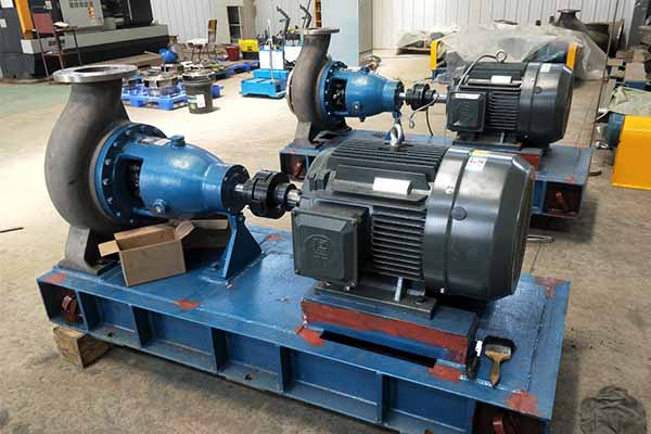 污水處理現(xiàn)場(chǎng)水泵 污水處理現(xiàn)場(chǎng)水泵